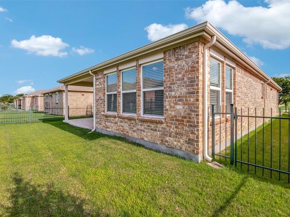 2111  Bentwater Lane , Frisco Texas 75036