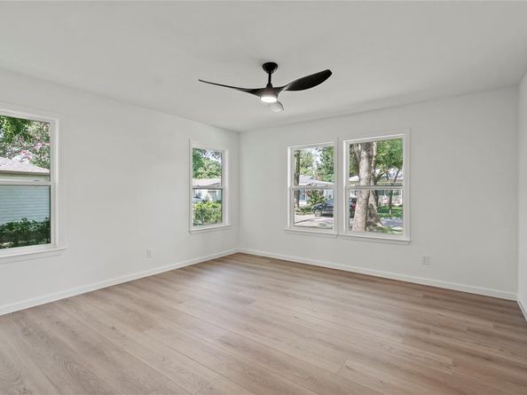 812  Sylvan Drive , Garland Texas 75040
