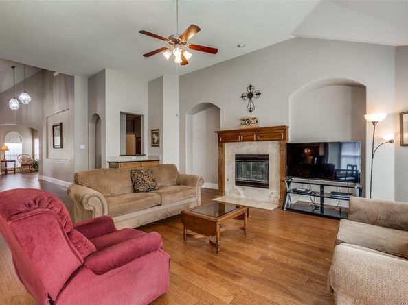 518  River Birch Trail , Garland Texas 75040