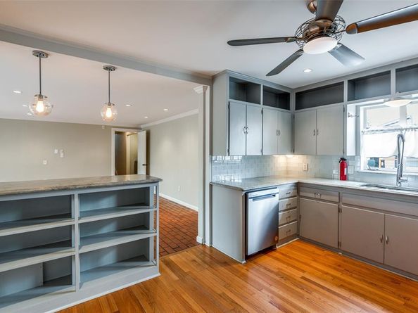 1403  Eastus Drive , Dallas Texas 75208