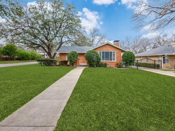 1403  Eastus Drive , Dallas Texas 75208