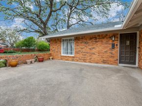1403  Eastus Drive , Dallas Texas 75208