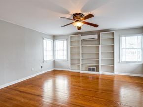 1403  Eastus Drive , Dallas Texas 75208