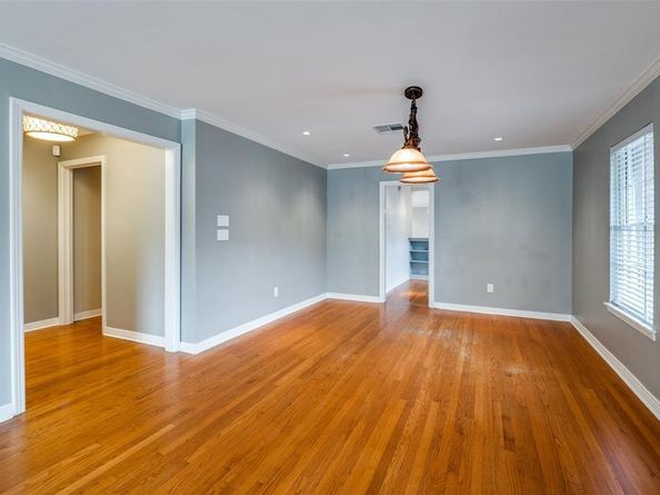 1403  Eastus Drive , Dallas Texas 75208