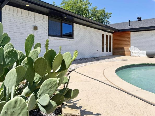 2760 N Hillbrier Circle , Plano Texas 75075