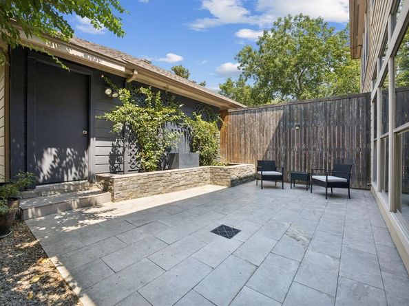 2405  Throckmorton Street , Dallas Texas 75219