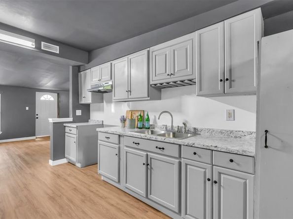 918  Garden Drive , Garland Texas 75040