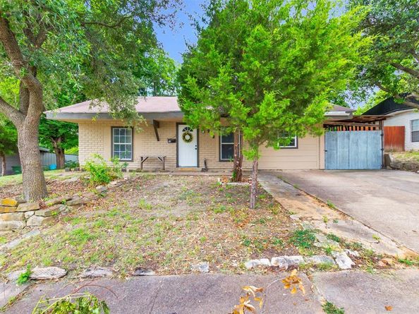 918  Garden Drive , Garland Texas 75040