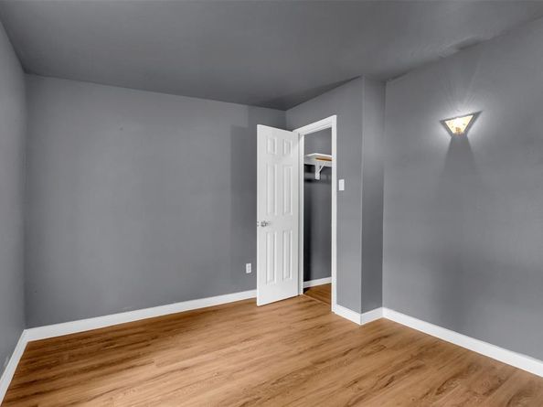 918  Garden Drive , Garland Texas 75040