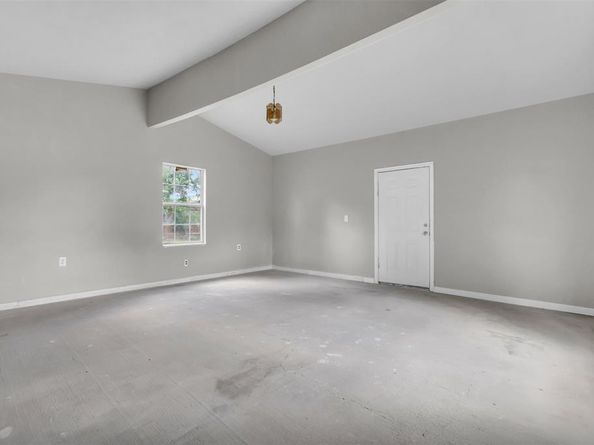 918  Garden Drive , Garland Texas 75040