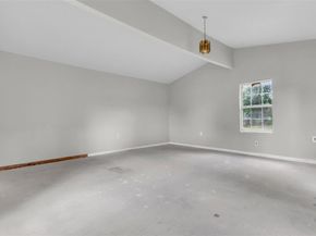 918  Garden Drive , Garland Texas 75040