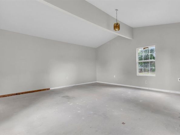 918  Garden Drive , Garland Texas 75040