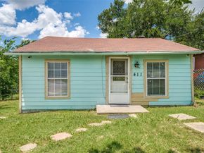 411 S Morocco Avenue , Dallas Texas 75211