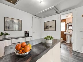 411 S Morocco Avenue , Dallas Texas 75211