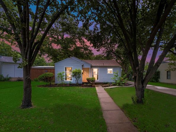 1103 W Russell Avenue , Carrollton Texas 75006