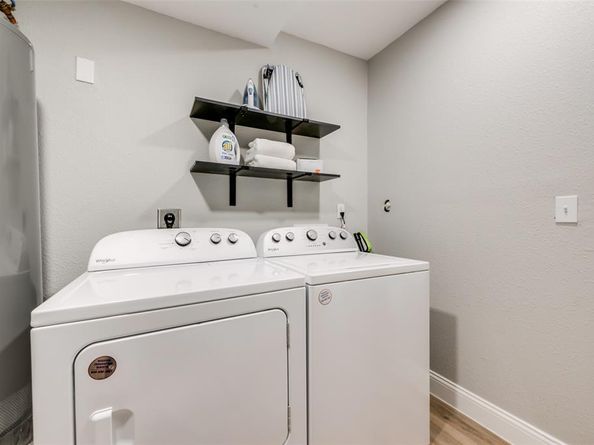1103 W Russell Avenue , Carrollton Texas 75006