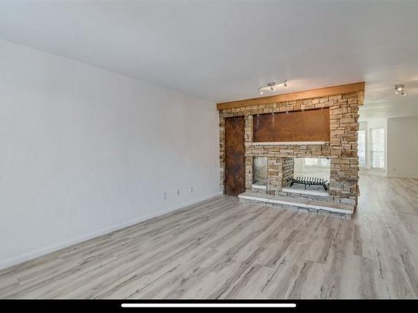 5810  Marina Drive  12, Garland Texas 75043