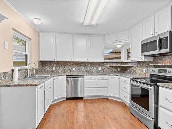 2200  Grandview Drive , Fort Worth Texas 76112