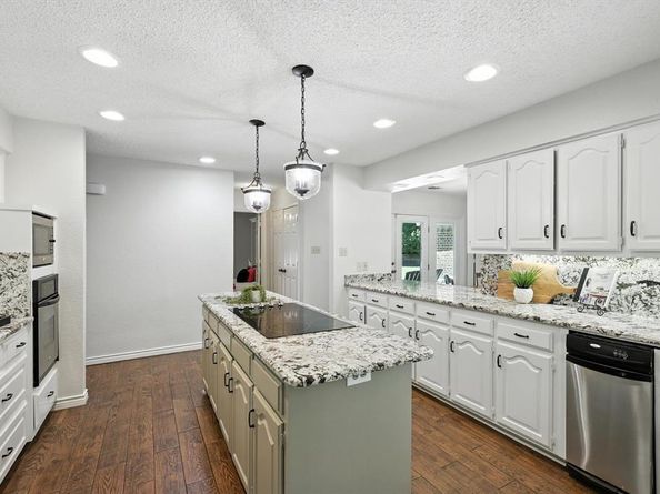 8943  David Fort Road , Argyle Texas 76226
