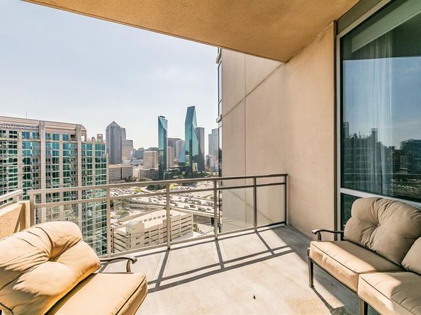 2200  Victory Avenue  1901, Dallas Texas 75219