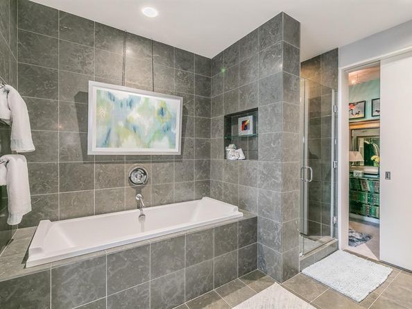 2200  Victory Avenue  1901, Dallas Texas 75219