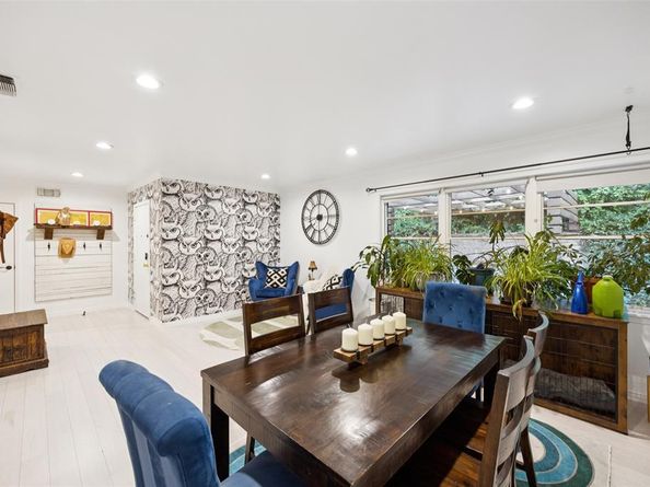 1657  Nob Hill Road , Dallas Texas 75208