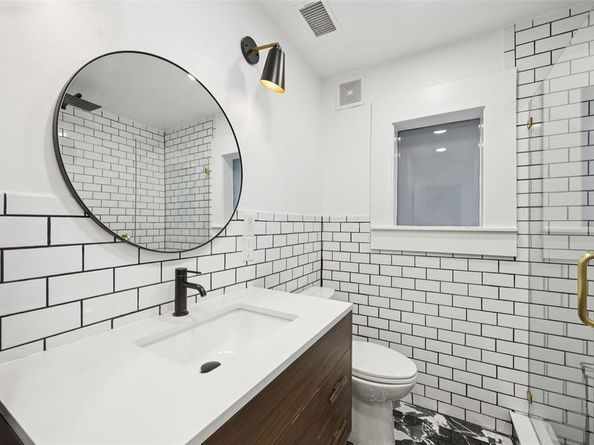 1657  Nob Hill Road , Dallas Texas 75208
