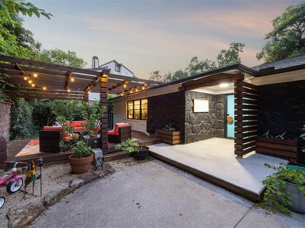 1657  Nob Hill Road , Dallas Texas 75208
