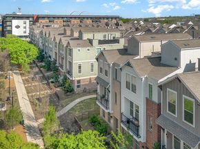 1117  Tea Olive Lane , Dallas Texas 75212