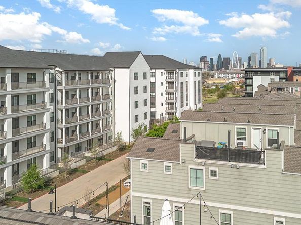 1117  Tea Olive Lane , Dallas Texas 75212