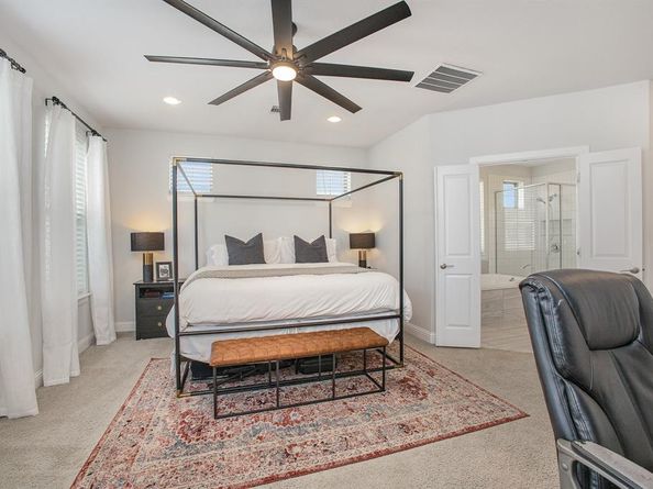 1117  Tea Olive Lane , Dallas Texas 75212