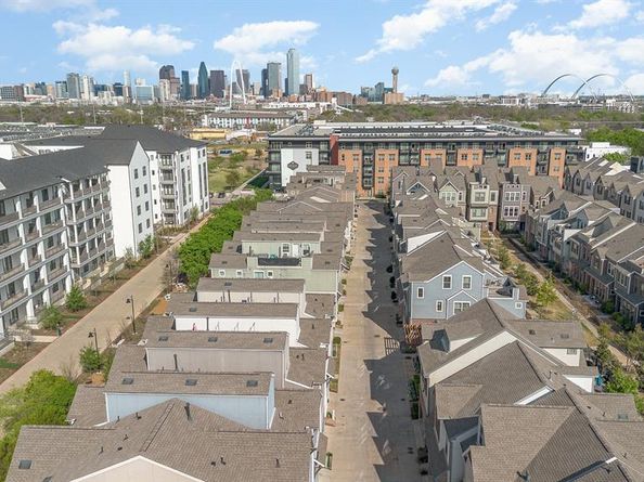 1117  Tea Olive Lane , Dallas Texas 75212