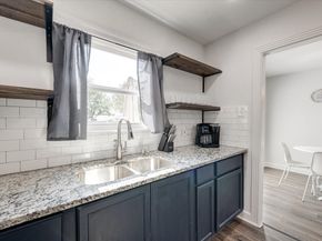 833  Roosevelt Street , Arlington Texas 76011