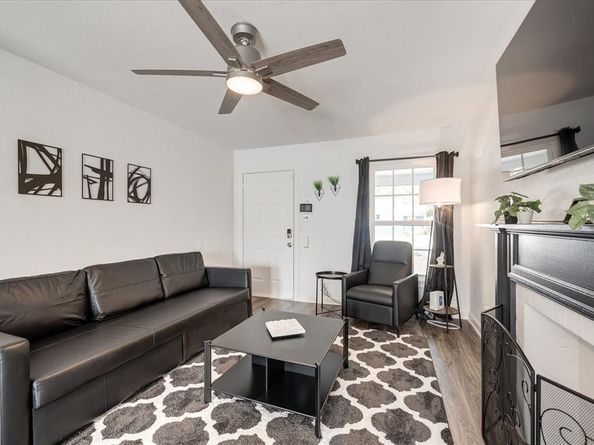833  Roosevelt Street , Arlington Texas 76011