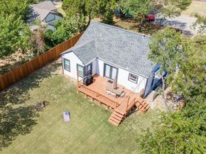 833  Roosevelt Street , Arlington Texas 76011