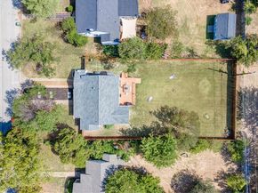 833  Roosevelt Street , Arlington Texas 76011