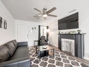 833  Roosevelt Street , Arlington Texas 76011