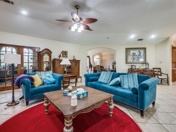 1207  Stafford Street , Dallas Texas 75208