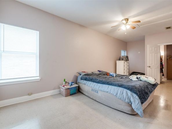 1207  Stafford Street , Dallas Texas 75208