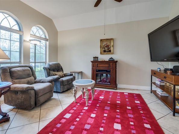 1207  Stafford Street , Dallas Texas 75208