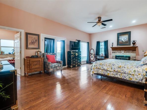 1207  Stafford Street , Dallas Texas 75208