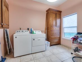 1207  Stafford Street , Dallas Texas 75208