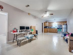 1207  Stafford Street , Dallas Texas 75208