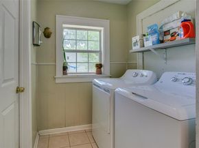 1211  Lansford Avenue , Dallas Texas 75224