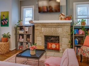 1211  Lansford Avenue , Dallas Texas 75224
