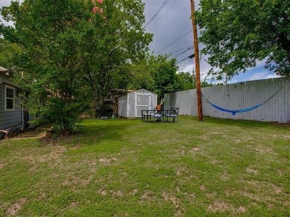 1211  Lansford Avenue , Dallas Texas 75224