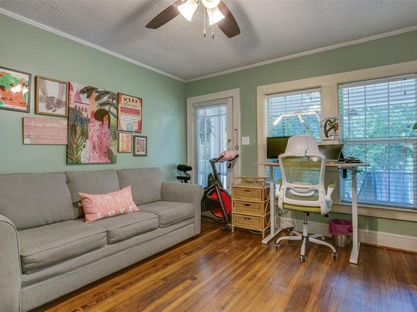 1211  Lansford Avenue , Dallas Texas 75224