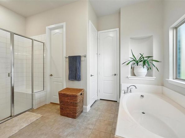 2711  Fleur De Lis Lane , Grand Prairie Texas 75054