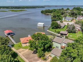 696  Harbor Drive N, Azle Texas 76020