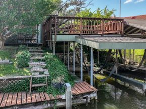 696  Harbor Drive N, Azle Texas 76020